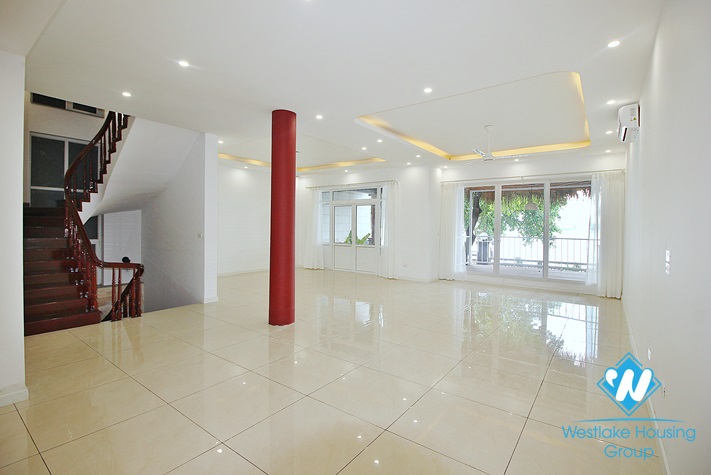 Lake view unfurnished house for rent in Dang Thai Mai, Tay Ho